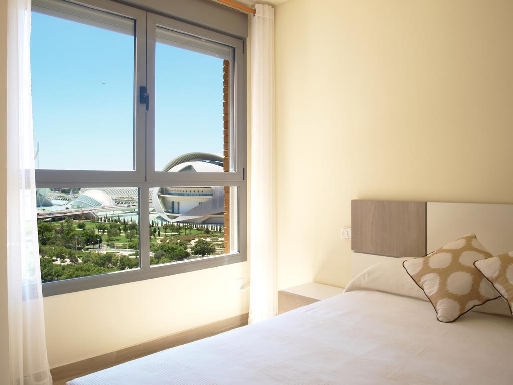 Appartamento ApartUP Yellow Opera View Valenza Esterno foto