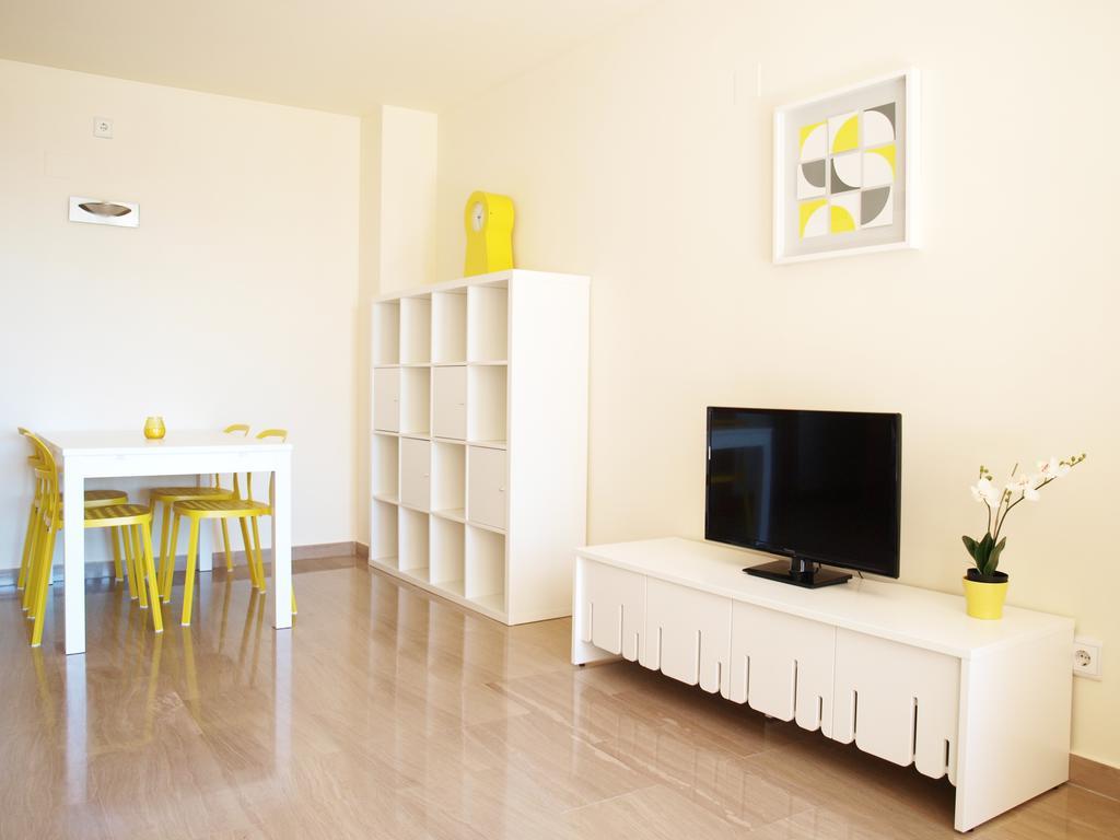 Appartamento ApartUP Yellow Opera View Valenza Camera foto