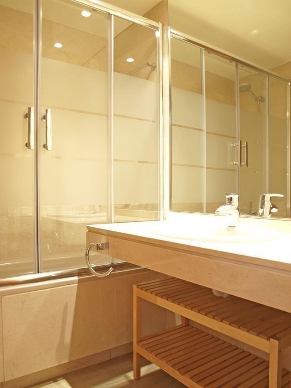 Appartamento ApartUP Yellow Opera View Valenza Esterno foto